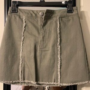 Super cute green skirt